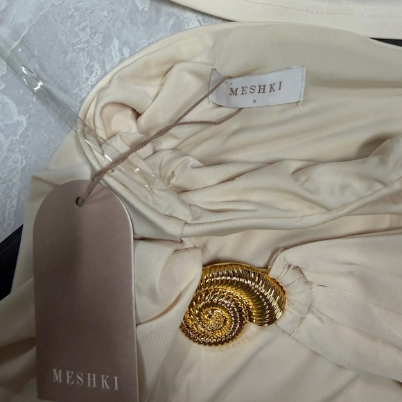 MESHKI shell skirt set Cream Two-Piece Set with Gold Accents - Picture 3 of 4